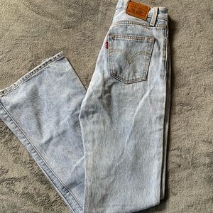 NWOT Levi Ribcage Split Flare Long Denim